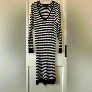 Dani’s Closet black and white sweater dress, 3X